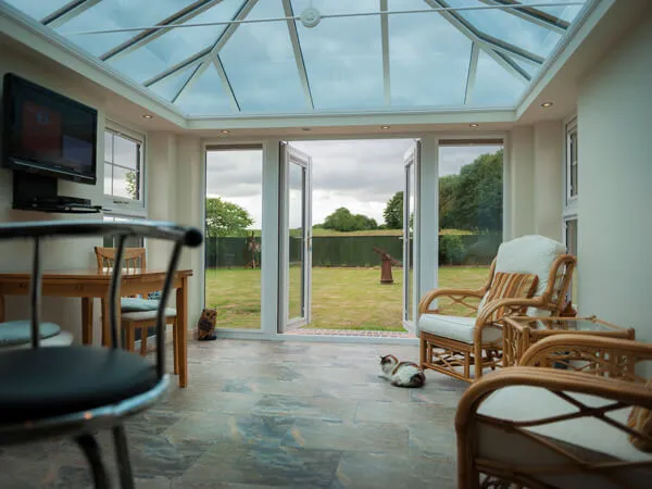 Woodgrain on White Orangery